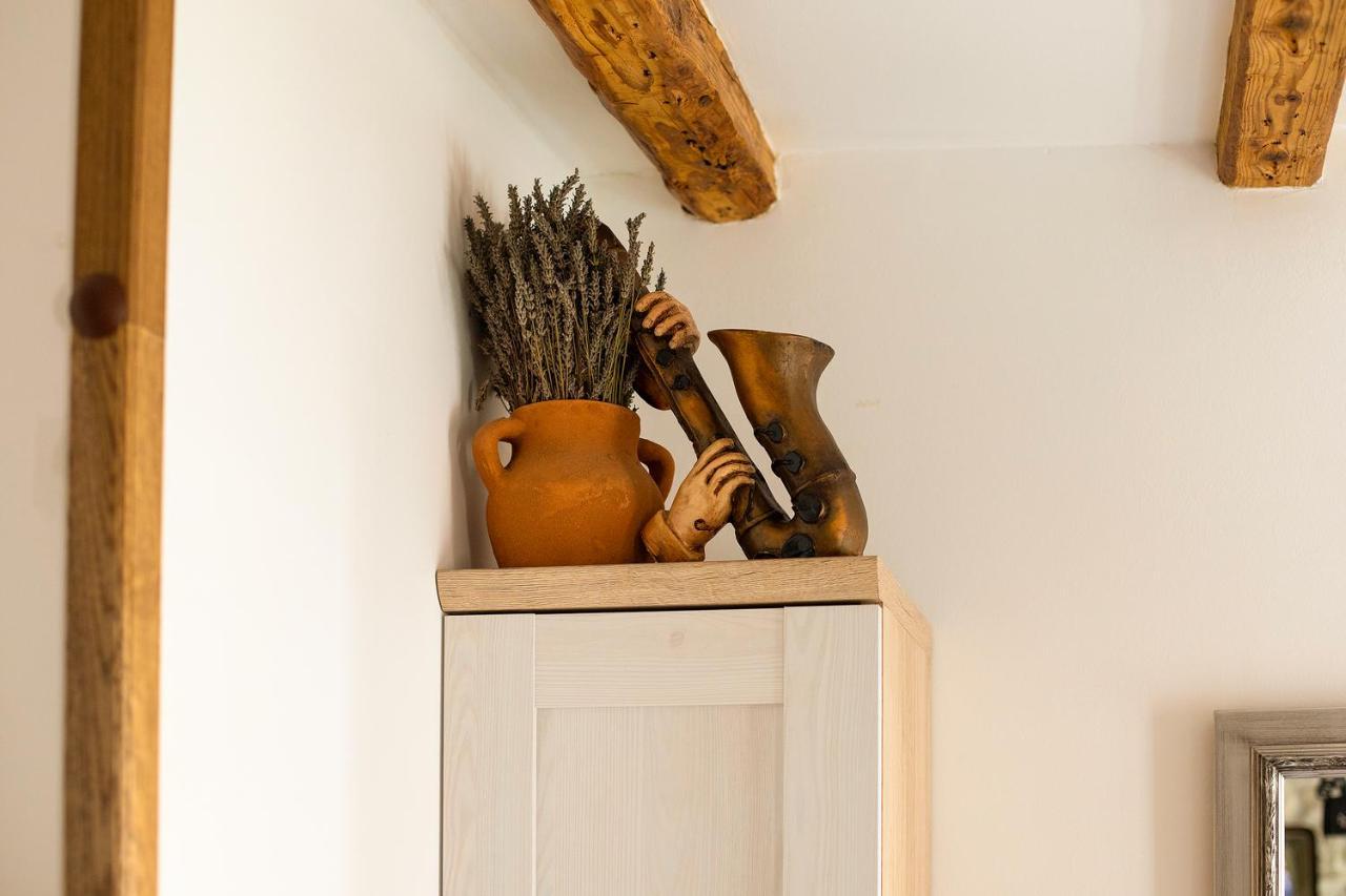 Domus Maximus Apartment Пула Екстериор снимка