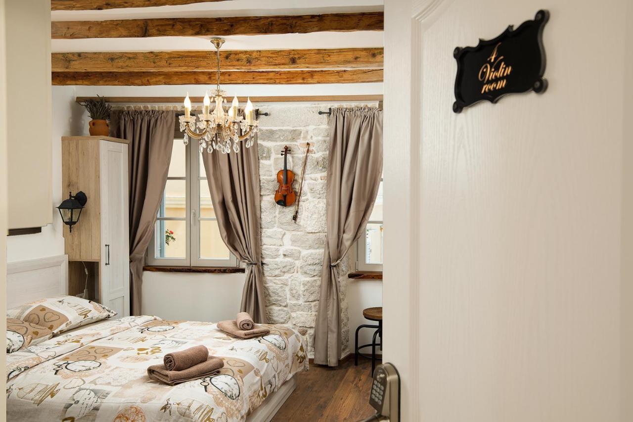 Domus Maximus Apartment Пула Екстериор снимка